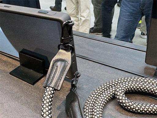 ���������꡼ No.007�Υ���ͥ������ / 1�����Ķ���緿���󥵡�����ܤ��������Ż�Υϥ�����ɥ��ޥۡ�AQUOS R9 Pro�פ�12����ȯ��