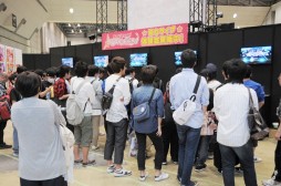 画像ギャラリー No.012のサムネイル画像 / 「ブシロード10周年祭」は大盛況のうちに終幕。多数の来場者がカードファイトや展示を楽しんだ会場の模様やステージイベントをレポート