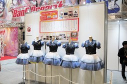 画像ギャラリー No.013のサムネイル画像 / 「ブシロード10周年祭」は大盛況のうちに終幕。多数の来場者がカードファイトや展示を楽しんだ会場の模様やステージイベントをレポート