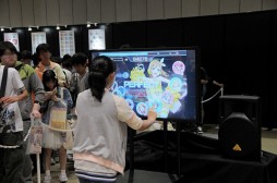 画像ギャラリー No.035のサムネイル画像 / 「ブシロード10周年祭」は大盛況のうちに終幕。多数の来場者がカードファイトや展示を楽しんだ会場の模様やステージイベントをレポート