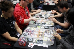 画像ギャラリー No.004のサムネイル画像 / 世界中のヴァンガードファイターが秋葉原に集結! 熱戦が繰り広げられた「ファイターズクライマックス2018 世界決勝大会」をレポート