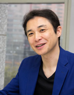 画像集#005のサムネイル/「戦国無双4」発売記念インタビュー。10周年記念タイトルとして制作されたナンバリング第4作にはどんな思いが込められているのか,鯉沼久史氏と三枝 修氏に聞いてみた