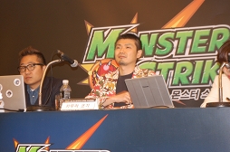 画像集#003のサムネイル/「モンスターストライク」プロデューサーの木村弘毅氏がソウルで発表会に出席。11月中旬の韓国版リリースに先駆けて事前登録受付がスタート
