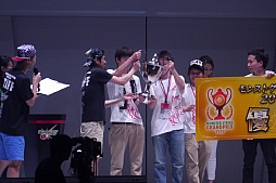 画像ギャラリー No.024のサムネイル画像 / 逆転に次ぐ逆転で白熱した「モンストグランプリ2015」をレポート。「モンスターストライク」のNo.1チームは誰の手に?