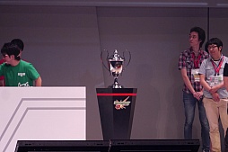 画像ギャラリー No.030のサムネイル画像 / 逆転に次ぐ逆転で白熱した「モンストグランプリ2015」をレポート。「モンスターストライク」のNo.1チームは誰の手に?