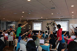 画像ギャラリー No.003のサムネイル画像 / 「モンスト」のプログラミングを小学生が体験。ワークショップ「プログラミングチャレンジ with モンスターストライク」の模様をレポート