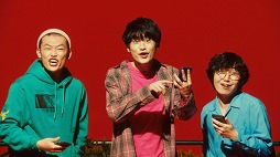 画像ギャラリー No.004のサムネイル画像 / 「モンスト」,12月4日から放送されるTVCMを公開。ダチョウ倶楽部の上島竜兵さんや双子モデルのりかりこさんが出演