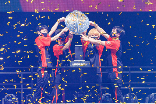 ���������꡼ No.019�Υ���ͥ������ / �֥�󥹥ȡ׺ǿ������ȯɽ���줿��XFLAG PARK 2022��DAY1��DAY2�θ�����ݡ��Ȥ�������