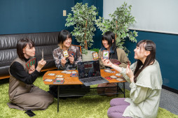 ���������꡼ No.015�Υ���ͥ������ / ��̾õ�女�ʥ�פΥ���饯���������Ǥ��롣����饤��ꥢ��æ�Х�����ֻ����ۤ����æ�Сס������७�åȤ�ͽ������򳫻�