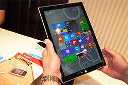画像集#008のサムネイル/「Surface Pro 3」テストレポート。アスペクト比3:2の液晶パネルを搭載する第3世代SurfaceはWindowsタブレットとして洗練されたものに