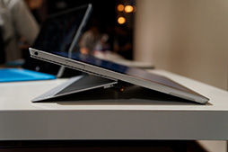 画像集#010のサムネイル/「Surface Pro 3」テストレポート。アスペクト比3:2の液晶パネルを搭載する第3世代SurfaceはWindowsタブレットとして洗練されたものに