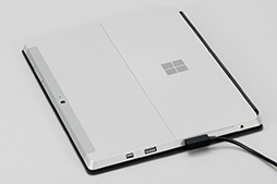 画像ギャラリー No.016のサムネイル画像 / 「Surface 3」レビュー。新型Atom+LTE通信機能搭載のWindowsタブレットは優秀な「どこでもブラウザゲームマシン」