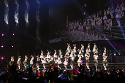 画像ギャラリー No.042のサムネイル画像 / 「アイドルマスター ワンフォーオール」の最新プロモーションムービー公開。さらに,「アイドルマスター シンデレラガールズ」や「アイドルマスター ミリオンライブ」の新情報も明らかに