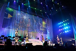 画像集#058のサムネイル/「THE IDOLM@STER 9th ANNIVERSARY WE ARE M@STERPIECE!!」名古屋公演をレポート。トロッコを使った演出に会場は大興奮