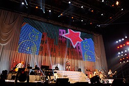 画像集#062のサムネイル/「THE IDOLM@STER 9th ANNIVERSARY WE ARE M@STERPIECE!!」名古屋公演をレポート。トロッコを使った演出に会場は大興奮