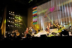 画像集#072のサムネイル/「THE IDOLM@STER 9th ANNIVERSARY WE ARE M@STERPIECE!!」名古屋公演をレポート。トロッコを使った演出に会場は大興奮