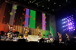 画像集#073のサムネイル/「THE IDOLM@STER 9th ANNIVERSARY WE ARE M@STERPIECE!!」名古屋公演をレポート。トロッコを使った演出に会場は大興奮
