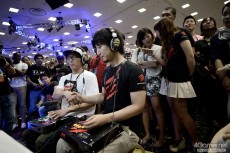 ꡼ No.010Υͥ / EVO2015ϥϥ٥ʻ礬³Ф֥IV硤٥8˿ʤ4̾ˡꥶȤȡP4U2ͥĶؤΥ󥿥ӥ塼Ϥ