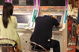 ������#007�Υ���ͥ���/�֥ѥ��ɥ� �Хȥ�ȡ��ʥ��ȡפΥ����ץ˥󥰥����ˡ����ݡ��ȡ��б���ͥ�ȳ�ȯ�����åդؤΥ��󥿥ӥ塼��Ǻ�