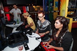 ꡼ No.011Υͥ / 줬ܾ쥢ꥫΡMAD CATZ UNVEILEDסϤǤΥեȥݡȤȡDivekick׳ȯԥߥ˥󥿥ӥ塼碌ƤϤ