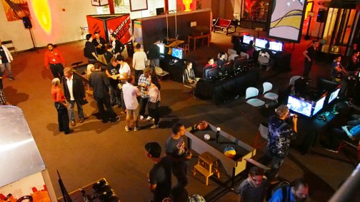 ꡼ No.015Υͥ / 줬ܾ쥢ꥫΡMAD CATZ UNVEILEDסϤǤΥեȥݡȤȡDivekick׳ȯԥߥ˥󥿥ӥ塼碌ƤϤ