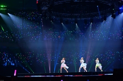 画像ギャラリー No.005のサムネイル画像 / 「Tokyo 7th シスターズ」,日本武道館でのメモリアルライブ公式レポートを公開