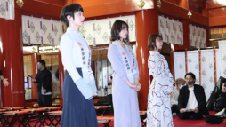 画像ギャラリー No.002のサムネイル画像 / 「Tokyo 7th シスターズ」神田明神で行われたヒット祈願のレポートを公開