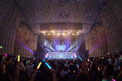 画像ギャラリー No.001のサムネイル画像 / 「Tokyo 7th シスターズ」,新章「EPISODE 2053」初の単独ライブを開催。サンリオキャラクターズとのコラボ情報も