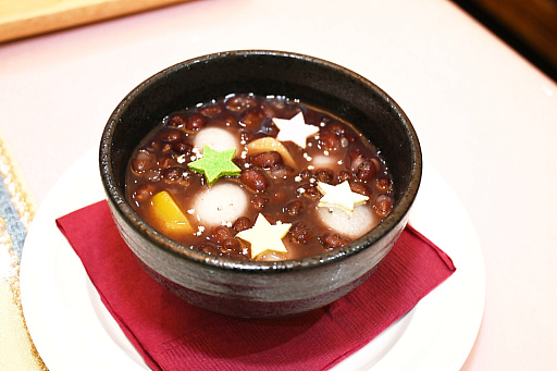 画像ギャラリー No.010のサムネイル画像 / 「Tokyo 7th シスターズ」とサンリオキャラクターズのコラボカフェが開催中。描き下ろしイラストを使用したグッズの販売やパネルの展示も