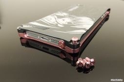 画像集#003のサムネイル/「Angel Beats!」仕様のジュラルミン製iPhone 5&5Sケースに「ユイ」モデル