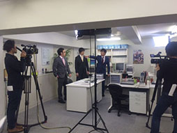 画像ギャラリー No.001のサムネイル画像 / 「逆転裁判123」，お笑い芸人「東京03」が本作モチーフのコントに挑戦