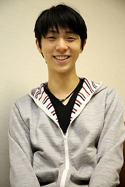 画像集#001のサムネイル/2014年10月11日の発売が決まった「モンスターハンター4G」の広告に,フィギュアスケートの羽生結弦さんが出演