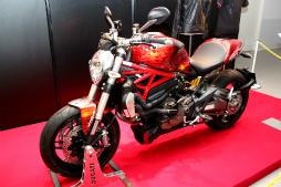 ������#041�Υ���ͥ���/��10��ǯ��ǰ��󥹥����ϥ󥿡�Ÿ�פΥ����ץ˥󥰥����ˡ����ץ쥹�����񤬳��š����ϥ�10ǯ����ߤ�̤��򴶤�������������ͤ��ݡ���