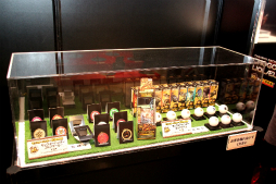 ������#043�Υ���ͥ���/��10��ǯ��ǰ��󥹥����ϥ󥿡�Ÿ�פΥ����ץ˥󥰥����ˡ����ץ쥹�����񤬳��š����ϥ�10ǯ����ߤ�̤��򴶤�������������ͤ��ݡ���