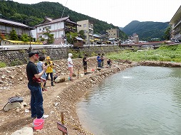 ������#052�Υ���ͥ���/�����ɥե��ʡ����ޤ���֥�󥹥����ϥ󥿡���Ĺ����²������ȥ��ϥ�¤�Τ�ɤ�ǯ��������������פ�ȯ�ؤ��θ���������ȯ�Υȡ������٥�Ȥ����ͤ��碌�ƥ�ݡ���