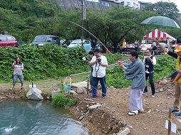 ������#054�Υ���ͥ���/�����ɥե��ʡ����ޤ���֥�󥹥����ϥ󥿡���Ĺ����²������ȥ��ϥ�¤�Τ�ɤ�ǯ��������������פ�ȯ�ؤ��θ���������ȯ�Υȡ������٥�Ȥ����ͤ��碌�ƥ�ݡ���