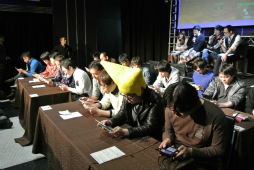 ������#005�Υ���ͥ���/�֥�󥹥����ϥ󥿡��ե�������15�׳��Ť�ǰ���ơ֥�󥹥����ϥ󥿡�4G�פΥ�ǥ����й��郎���š���餬4Gamer������η�̤Ϥ����ˡ�