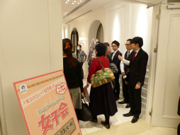 ������#009�Υ���ͥ���/�����ϥ󥿡�100̾�����ޤ˽��뤷���֥�󥹥����ϥ󥿡�4G ���Ҳ�ץ�ݡ��ȡ�2015ǯ�ˤ���塦̾�Ų��ǤⳫ�ŷ���