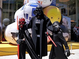 画像ギャラリー No.017のサムネイル画像 / 5月4日は“May the 4th”＝スター・ウォーズの日！　「LINE：ディズニー ツムツム」関連イベントをレポート