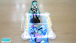 画像ギャラリー No.003のサムネイル画像 / AR空間で初音ミクとエアホッケー。PS Vita「Miku Miku Hockey 2.0」の配信が2月13日スタート。PS Plusでは2月6日から特別価格で先行配信