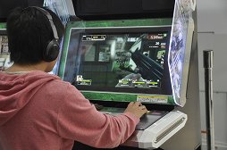 画像集#006のサムネイル/最大4人でプレイできる「店内協力」を確認できた「LEFT 4 DEAD -生存者たち-」の先行体験イベントをレポート