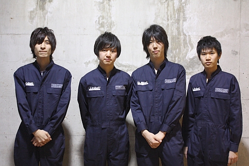 画像ギャラリー No.014のサムネイル画像 / BEMANIシリーズ「jubeat」が登場する,ロックバンド「HaKU」のPV撮影現場をレポート。メンバーやプロデューサーのインタビューも掲載