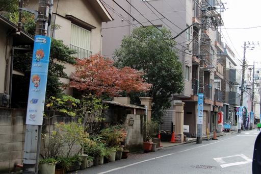 画像ギャラリー No.001のサムネイル画像 / 「アイドルマスター SideM」の“ワケミニ”キャラが電柱を可愛くラッピング! 「理由(ワケ)あって、門前仲町!」の見どころをレポート