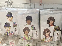 画像ギャラリー No.013のサムネイル画像 / 5周年を迎えた「うたの☆プリンスさまっ♪」のオフィシャルショップ「SHINING STORE」が7月26日オープン。一足早く店内の模様をお届け