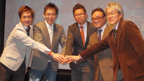 画像集#043のサムネイル/バンダイのクロスメディアプロジェクト「マジンボーン」発表会レポート。アニメとゲーム,コミック展開で小学生男子にアピール