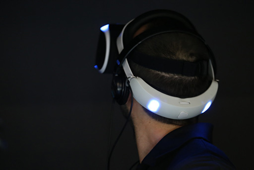 ���������꡼ No.005�Υ���ͥ������ / ��GDC 2014��PS4�����β��۸����б�HMD��Project Morpheus�פ��Ƥߤ����¸������ֲ���벾�۶��֡פ�ࡼ�ӡ��ǥ����å�
