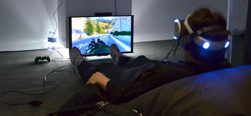 ���������꡼ No.003�Υ���ͥ������ / ��E3 2014�ϥ��ˡ���VR�б���HMD��Morpheus�ס����ο���ǥ�2���ʤ��ݡ��ȡ�ϩ�̥��쥹������������ε�ȴֶ�˿���礨�����Ϥ�Ķ�θ���