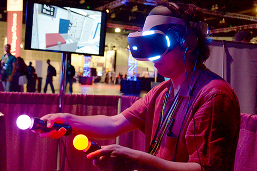 ���������꡼ No.004�Υ���ͥ������ / ��SIGGRAPH 2015�ϡ�Project Morpheus�פ���äƱ��襹�ơ������ν�������إӥ�ι��Ϥ���θ����Ƥߤ�