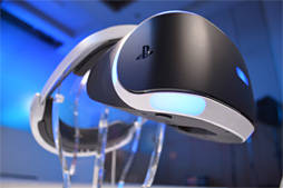 画像集 No.002のサムネイル画像 / ［TGS 2015］PS4開発部門のトップに聞く「PlayStation VR」。最大の問題「酔い」の根絶に向けた戦いが，2016年の発売まで続く