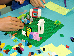 ���������꡼ No.023�Υ���ͥ������ / ���������VR�������åס�MEMOREUM TOKYO�פ��ݡ��ȡ�PS VR�Ǵ����Ǥ��뻲�üԤ��줾��Υߥ塼�����ब���줿